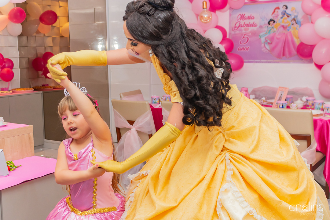 Dançando com a Princesa Bela