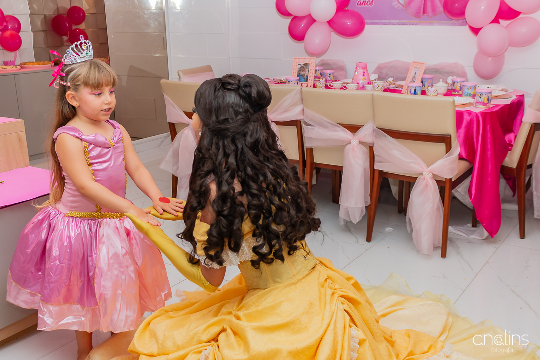 Cantando com a Princesa Bela
