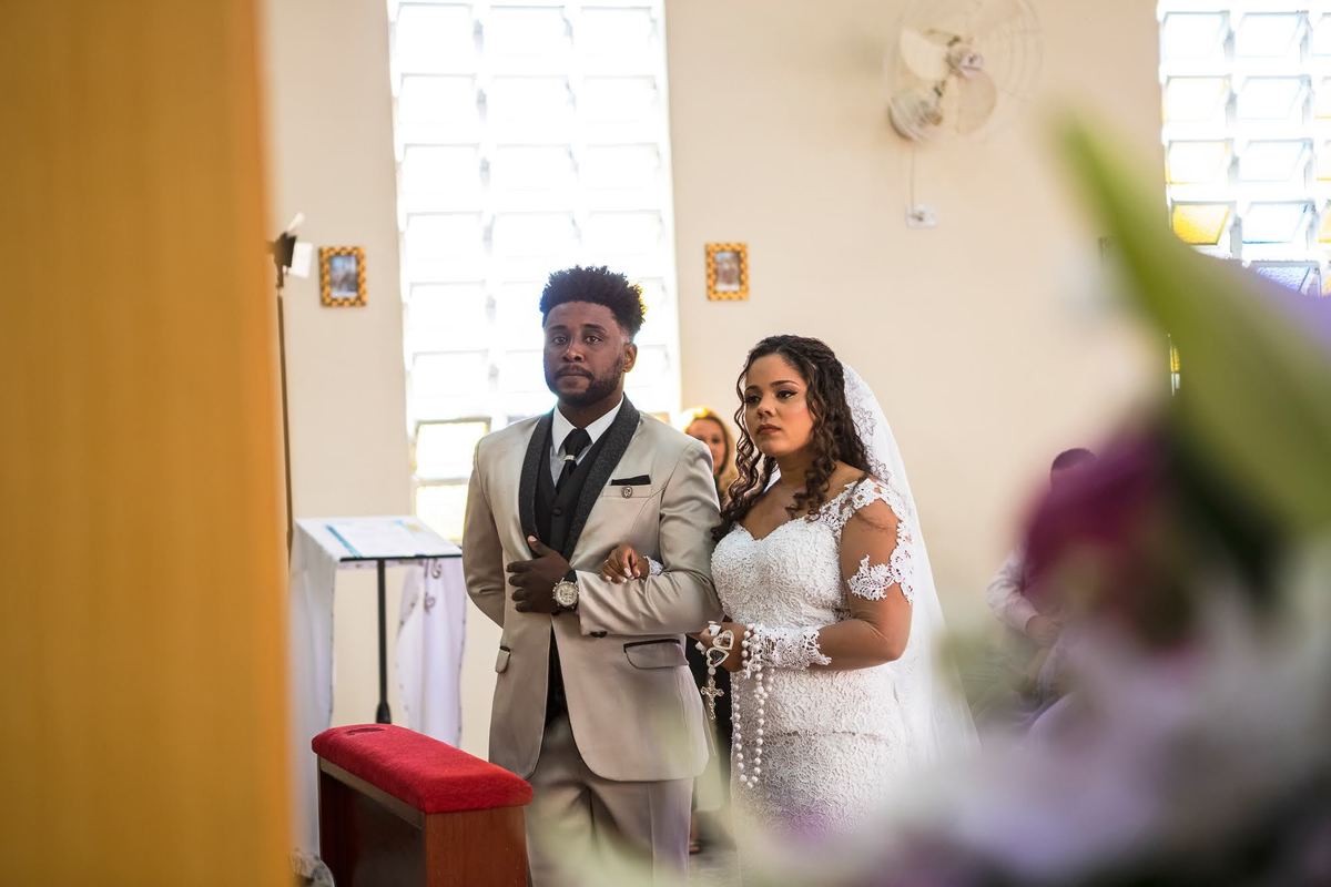 As melhores ideias e inspirações criativas de fotos de casamento na igreja Comunidade São Francisco de Assis - SP