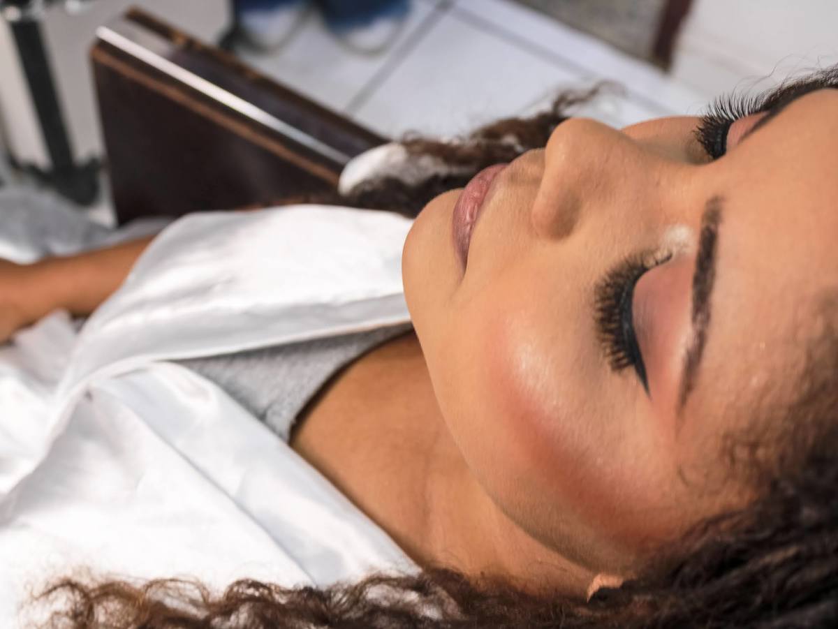 As melhores ideias e inspirações criativas de fotos do making of da noiva  no Espaço Van Vip