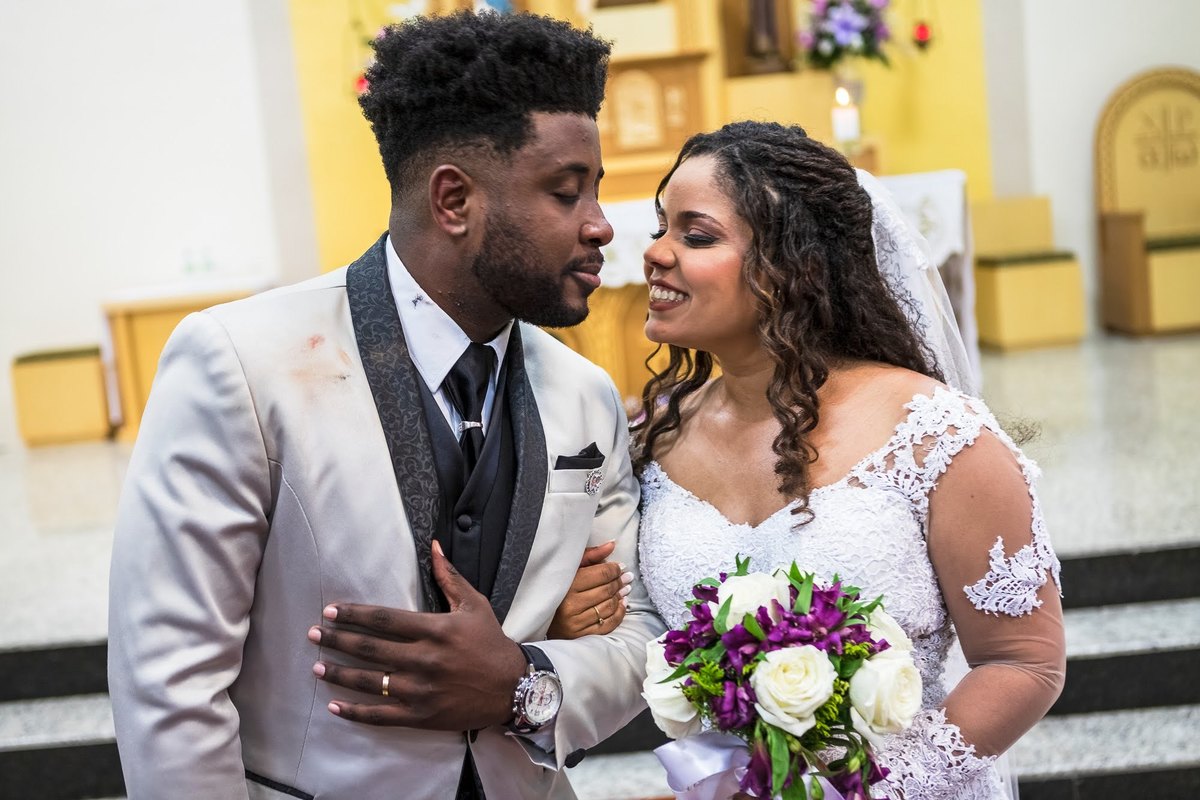 As melhores ideias e inspirações criativas de fotos de casamento na igreja Comunidade São Francisco de Assis - SP