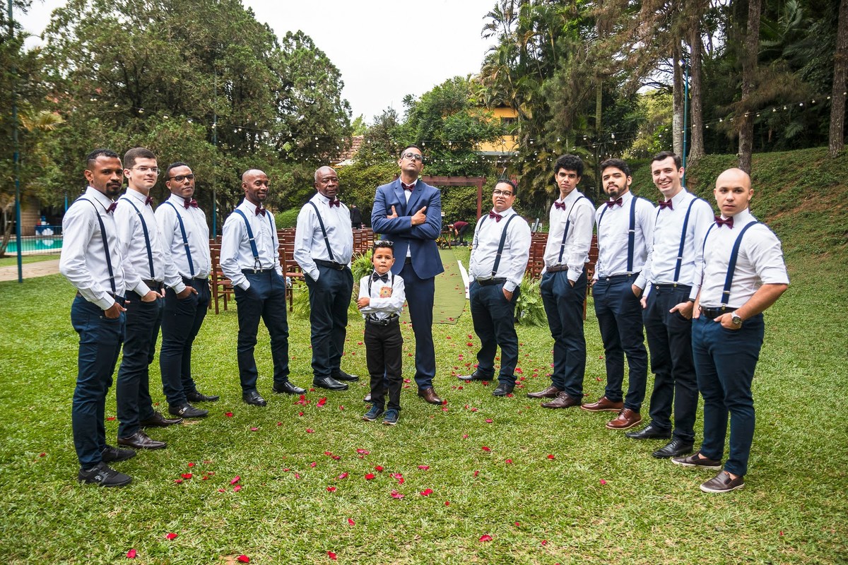 As melhores ideias e inspirações criativas de fotos do noivo com os padrinhos no Sítio Bambuzal