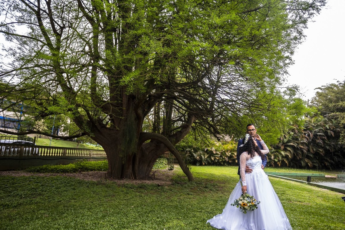 As melhores ideias e inspirações criativas de fotos dos noivos no Sítio Bambuzal