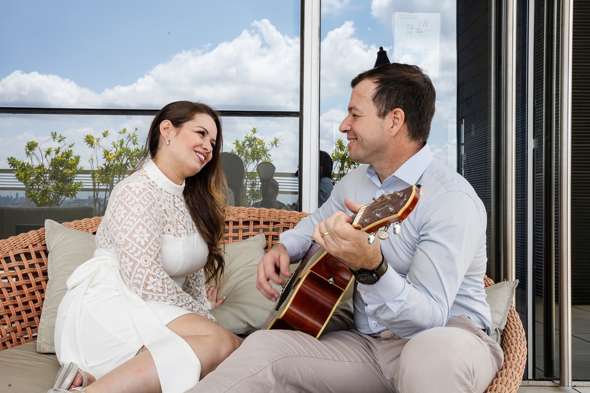 As melhores ideias e inspirações criativas de fotos de pós casamento civil no apartamento 