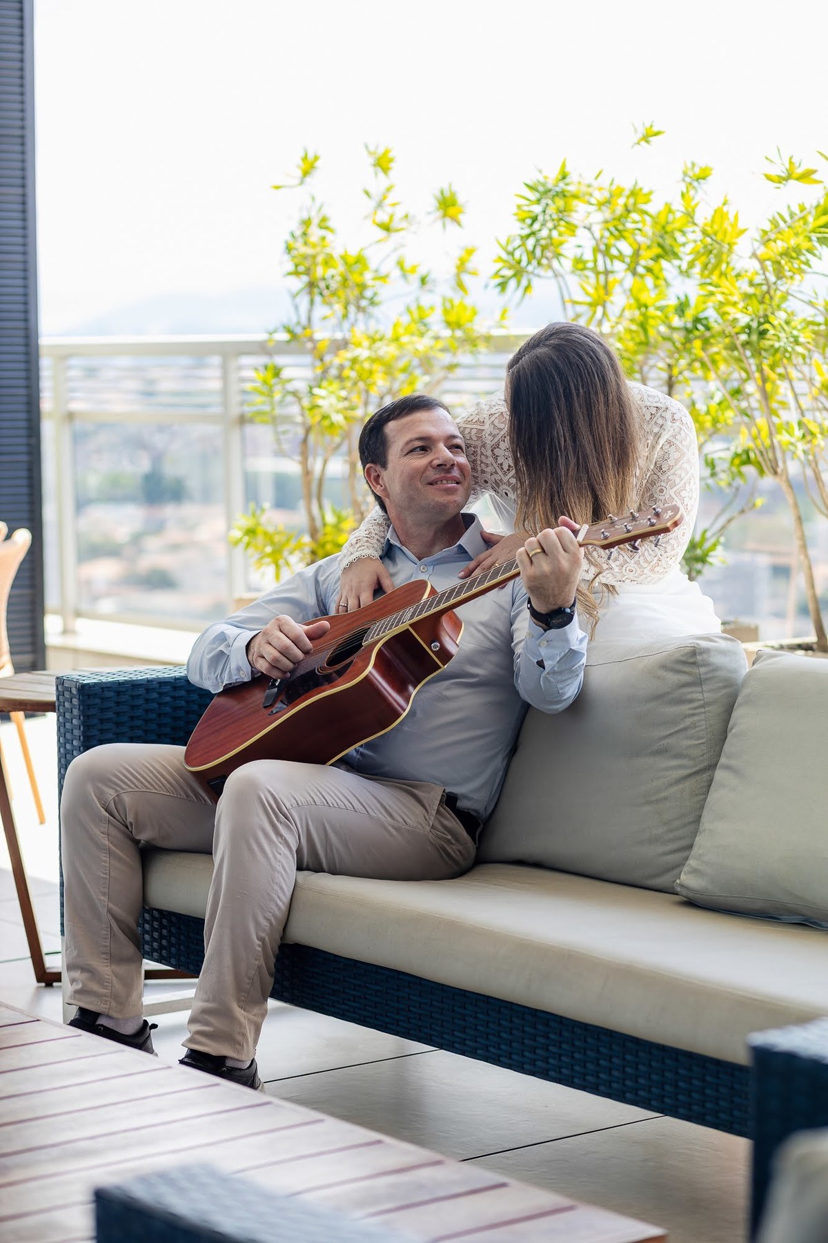 As melhores ideias e inspirações criativas de fotos de pós casamento civil no apartamento 