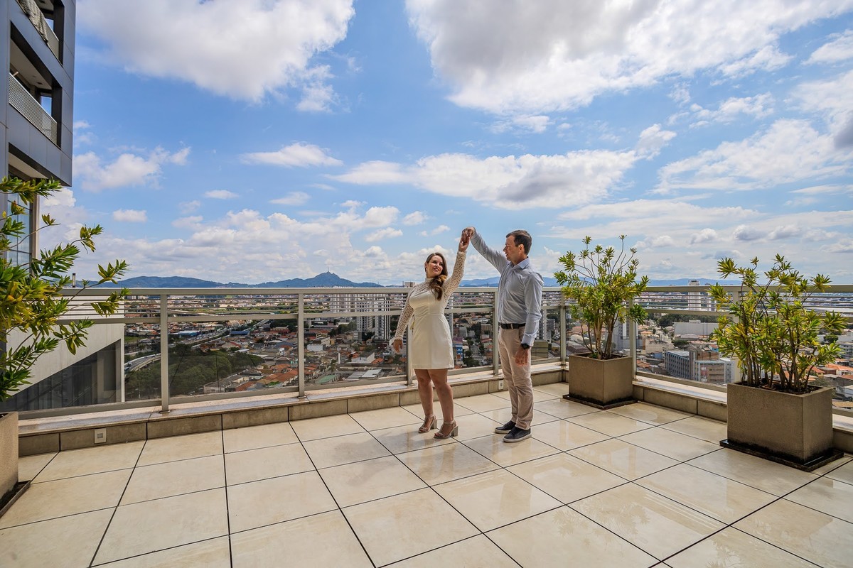 As melhores ideias e inspirações criativas de fotos de pós casamento civil no apartamento 