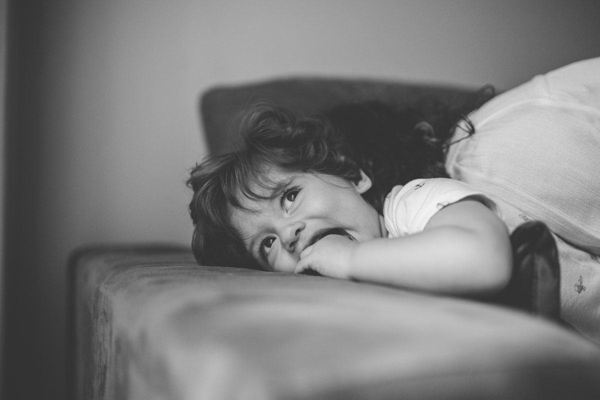 fotografia-de-familia-lifestyle-tiago-silva-foto-espontanea-crianca