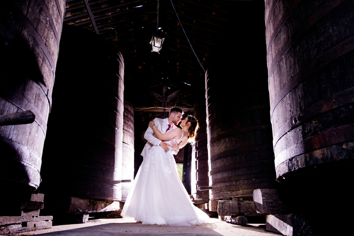 Ensaio noivos no campo