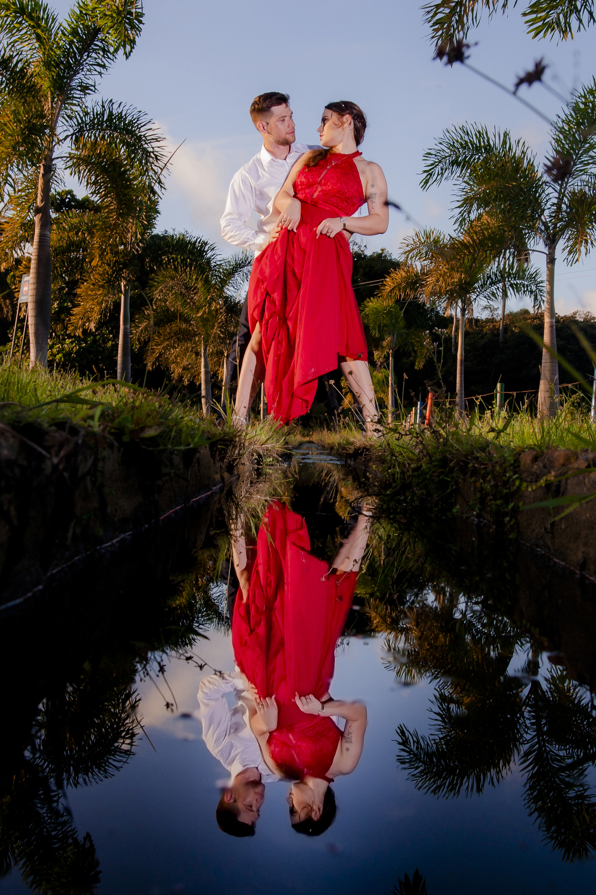 Ensaio noivos no campo