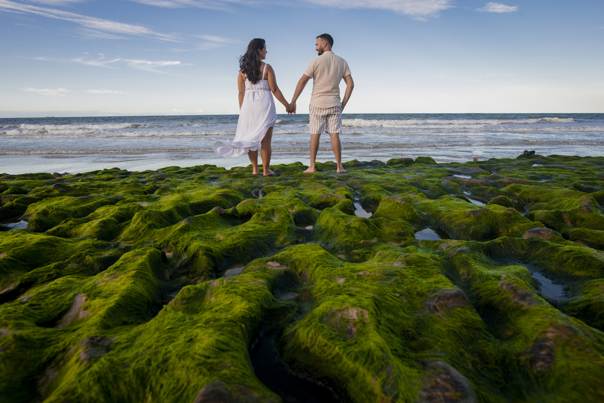 Ensaio pre wedding na praia do Cambuco