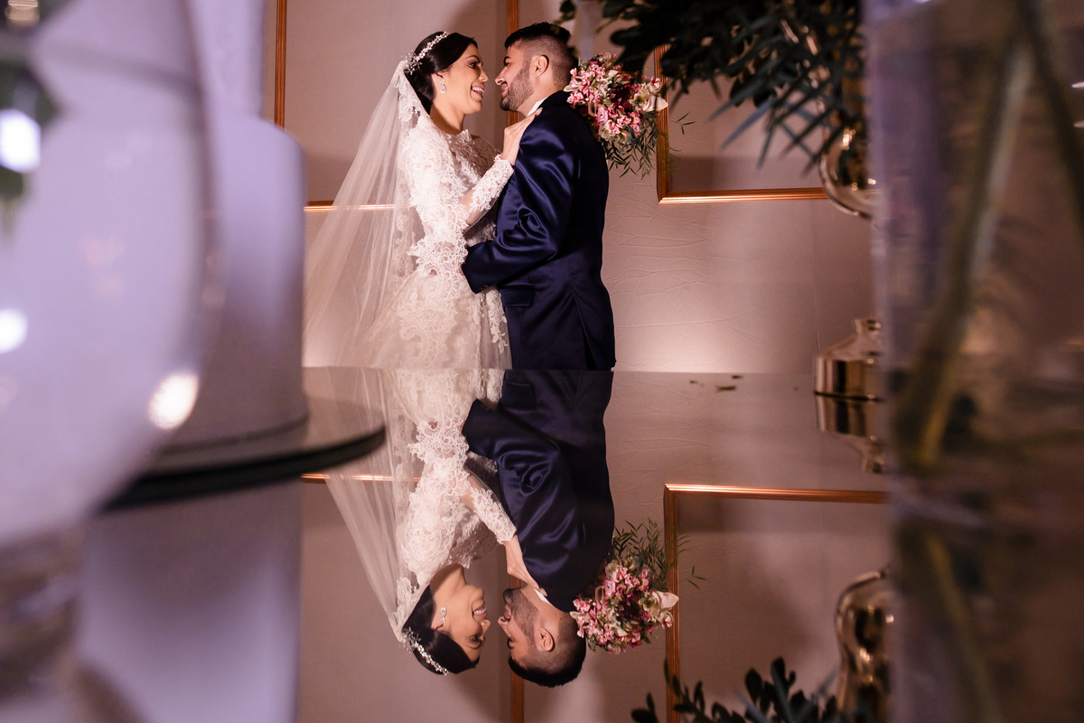 Fotografia dos noivos no buffet