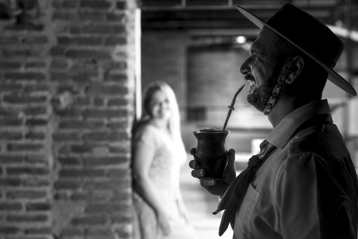 Ensaio pre casamento no campo