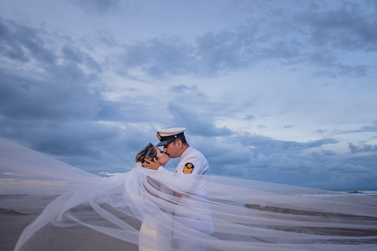 Sessão fotos de casamento na praia