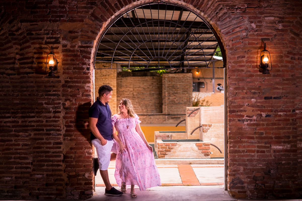 Ensaio fotográfico noivos no campo