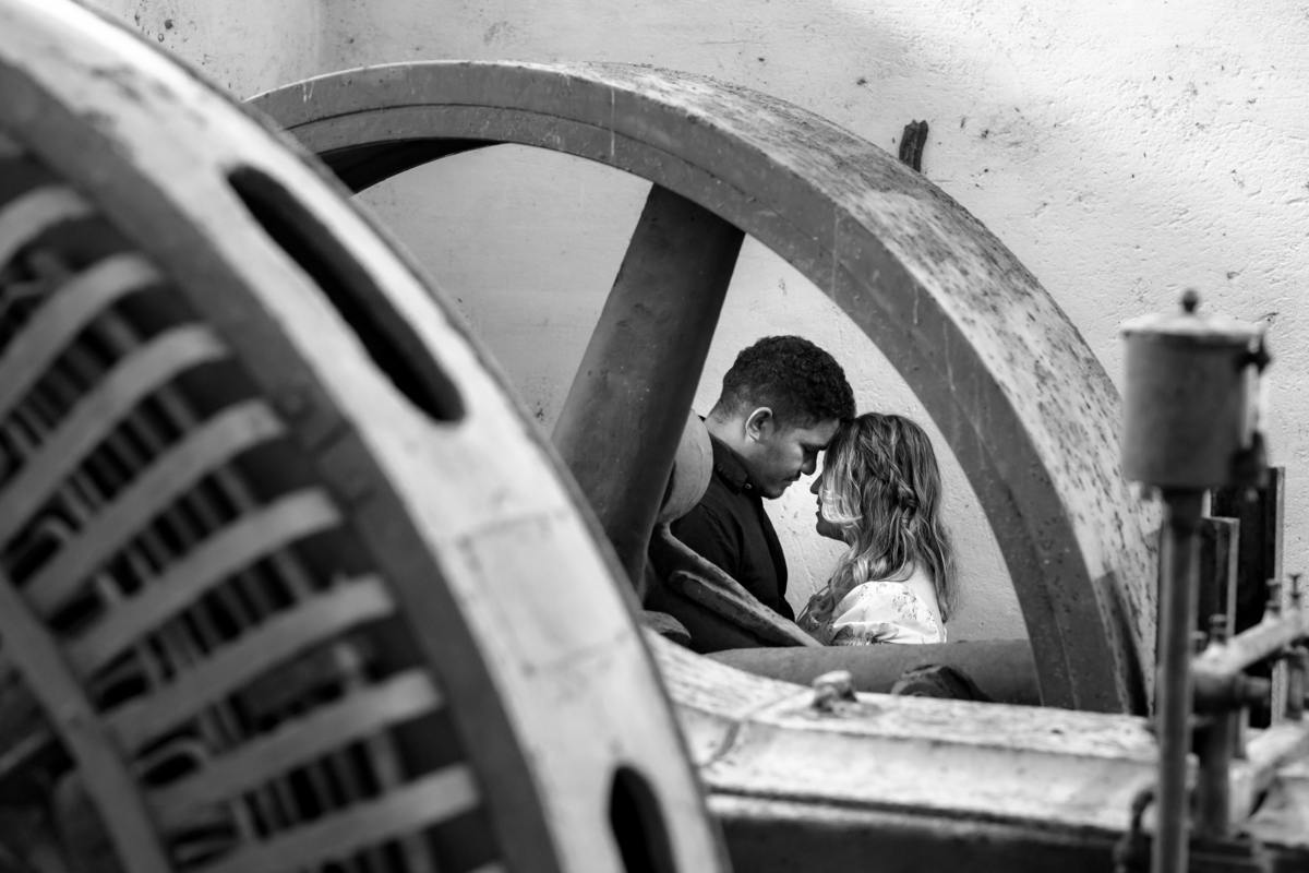 Ensaio fotográfico noivos no campo