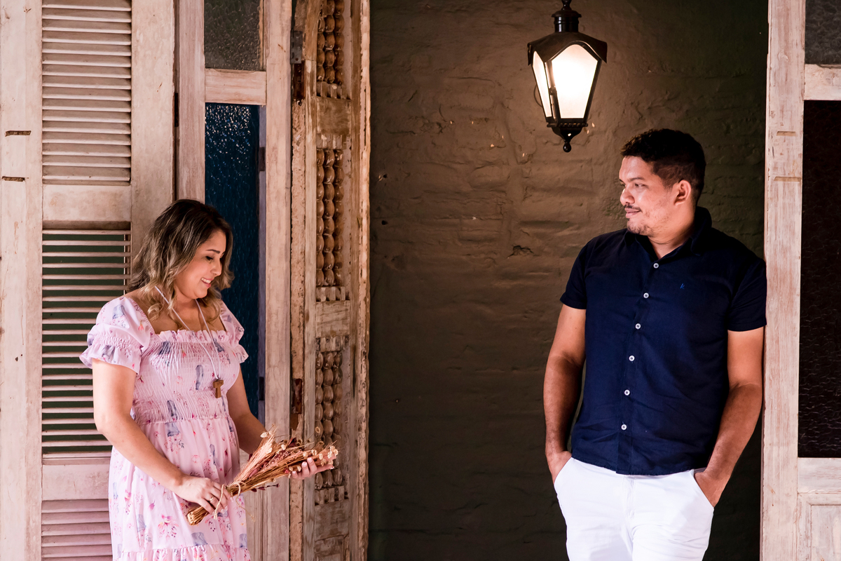 Ensaio fotográfico noivos no campo