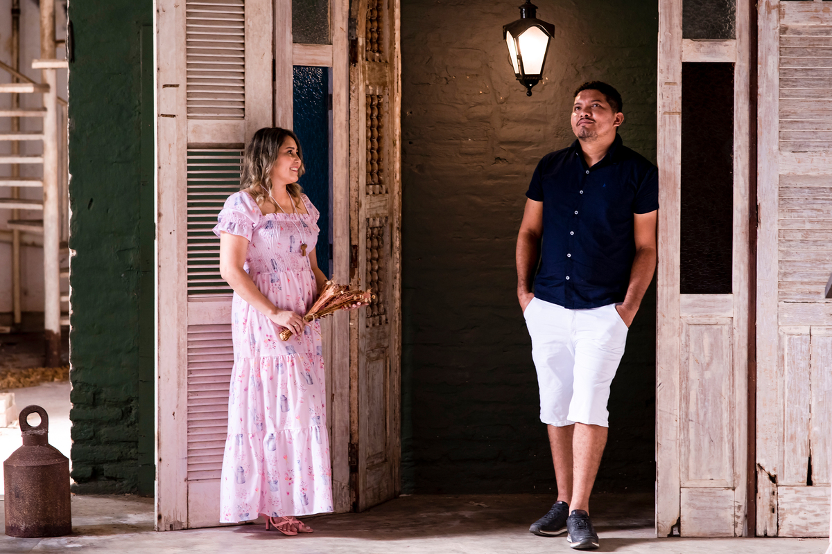 Ensaio fotográfico noivos no campo