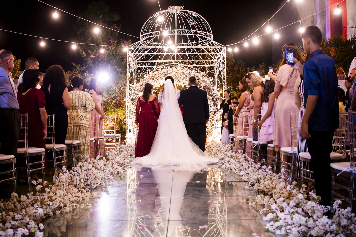 Cerimônia de casamento ao ar livre
