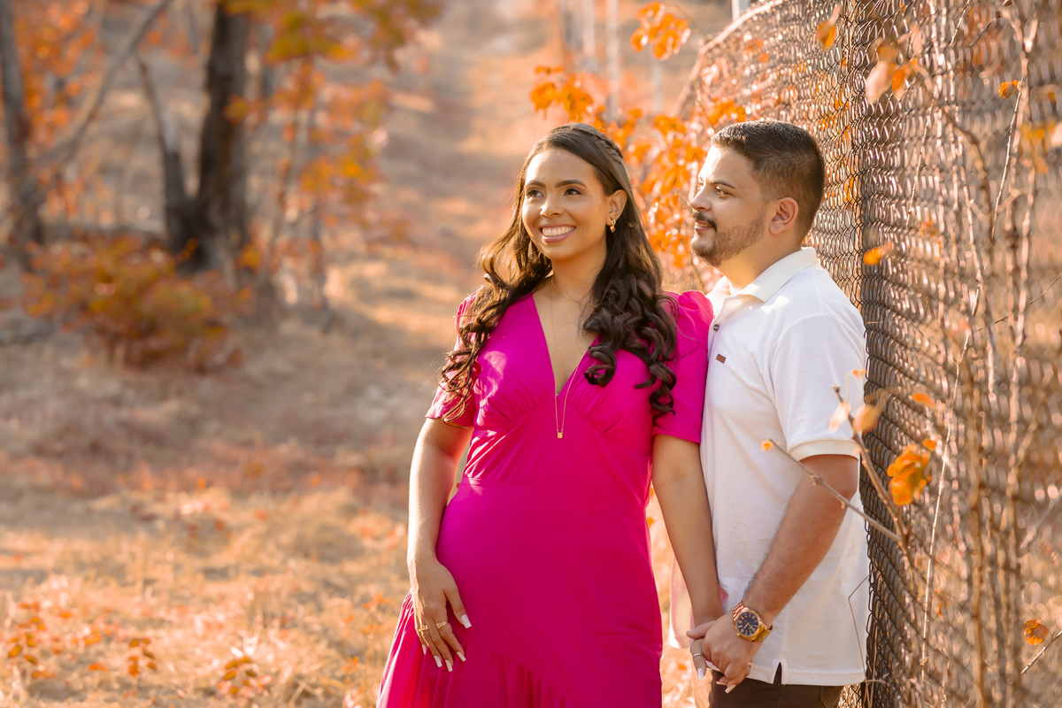 Ensaio fotográfico noivos no campo