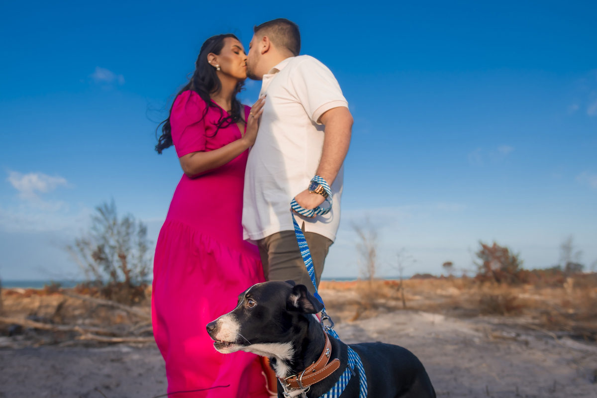 Ensaio fotográfico noivos no campo