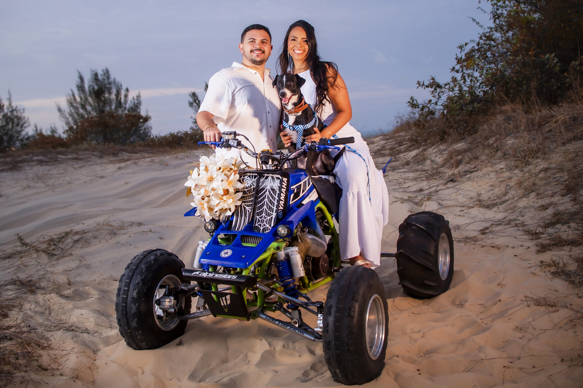 Ensaio fotográfico noivos no campo