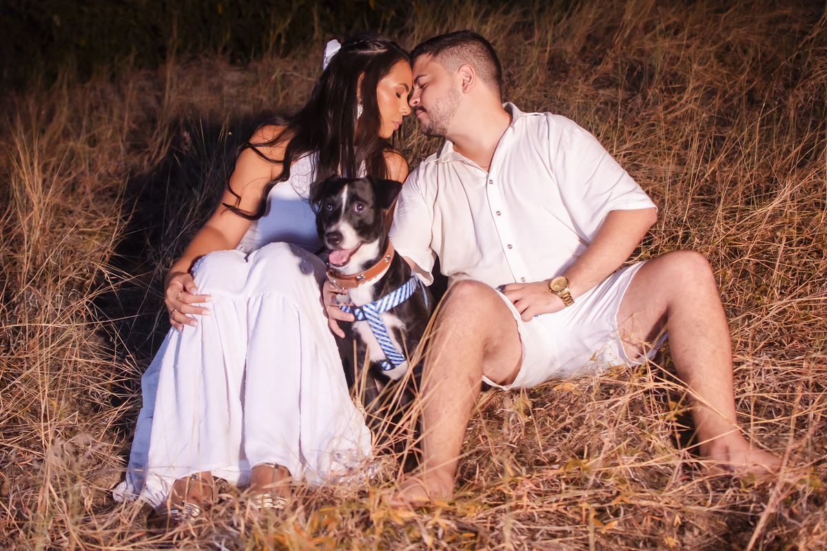 Ensaio fotográfico noivos no campo