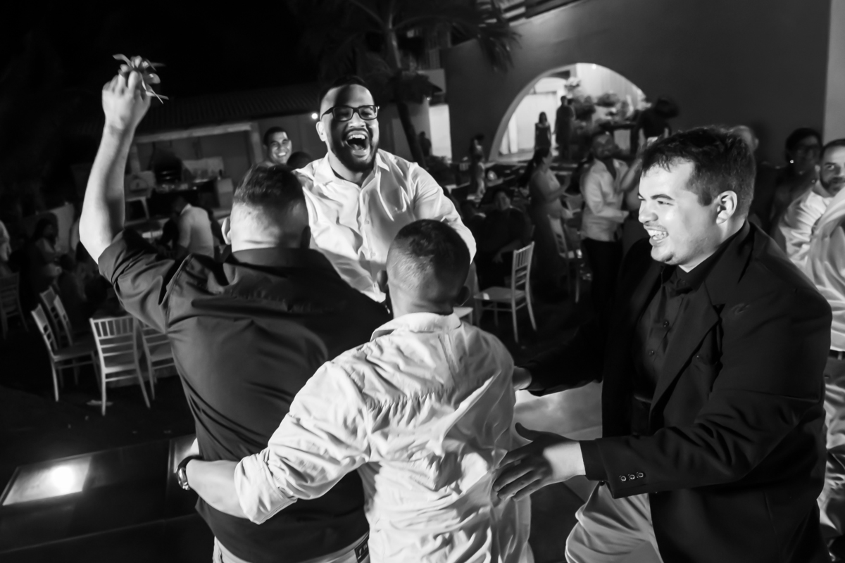 Festa de casamento na praia no Cumbuco