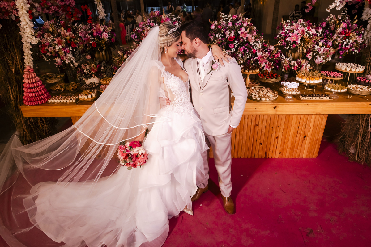 Fotografia noivos na praia