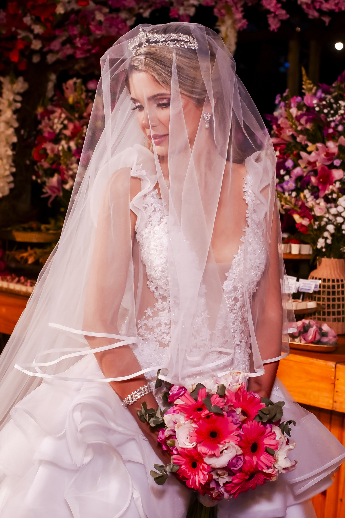 Fotografia noivos na praia