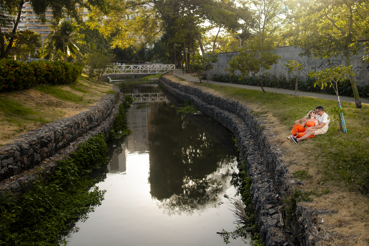 Ensaio fotográfico noivos na praia em Fortaleza 