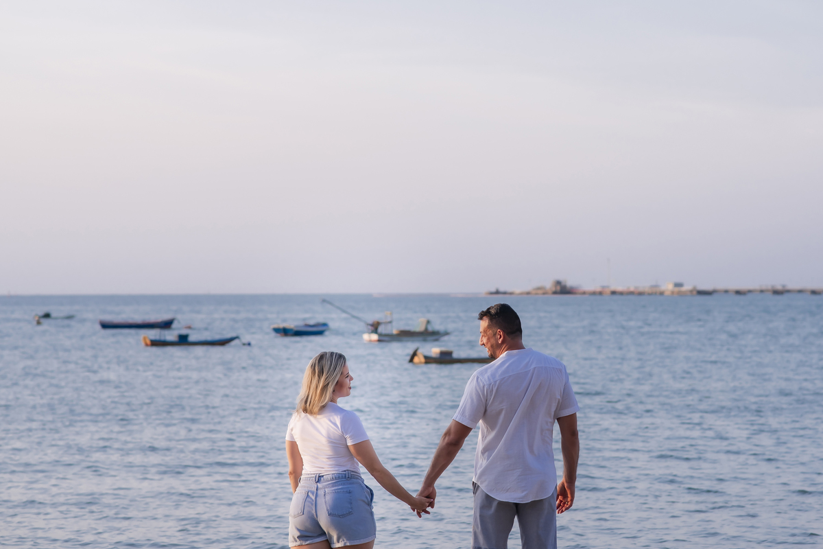 Ensaio fotográfico casal  na praia em Fortaleza