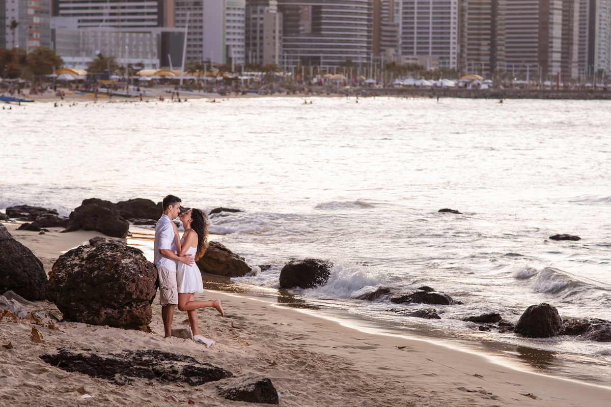 Ensaio fotográfico pre casamento na praia em Fortaleza