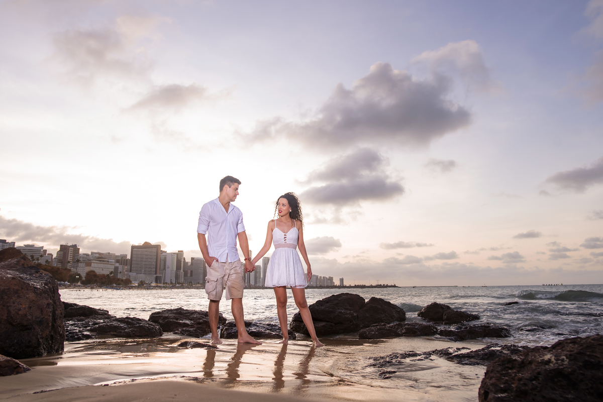 Ensaio fotográfico pre casamento na praia em Fortaleza
