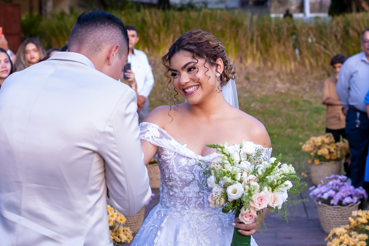 Fotografia de casamento no campo em Fortaleza