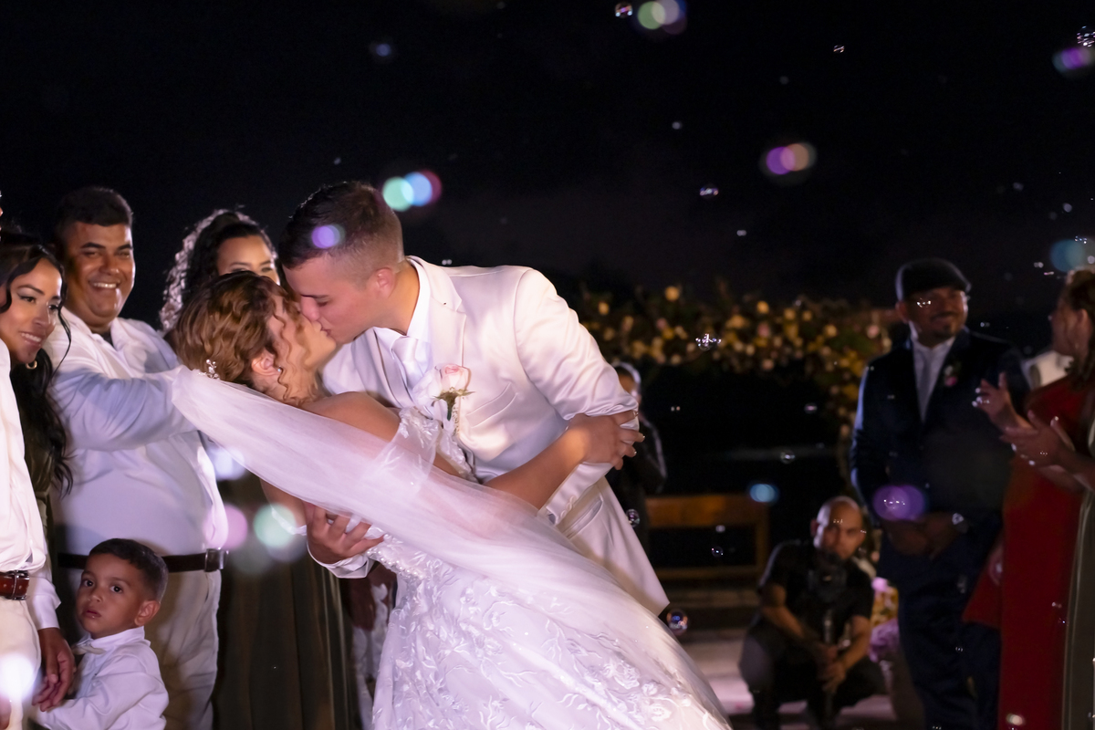 Fotografia de casamento no campo em Fortaleza