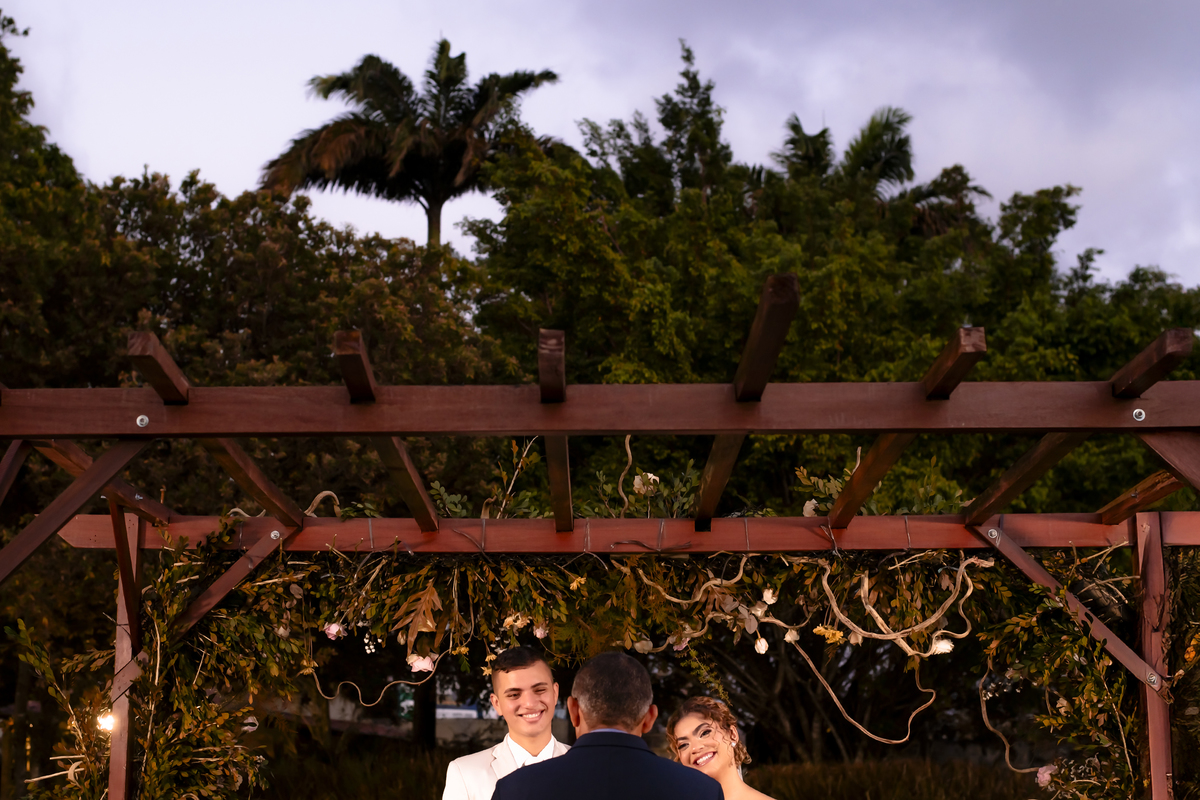 Fotografia de casamento no campo em Fortaleza