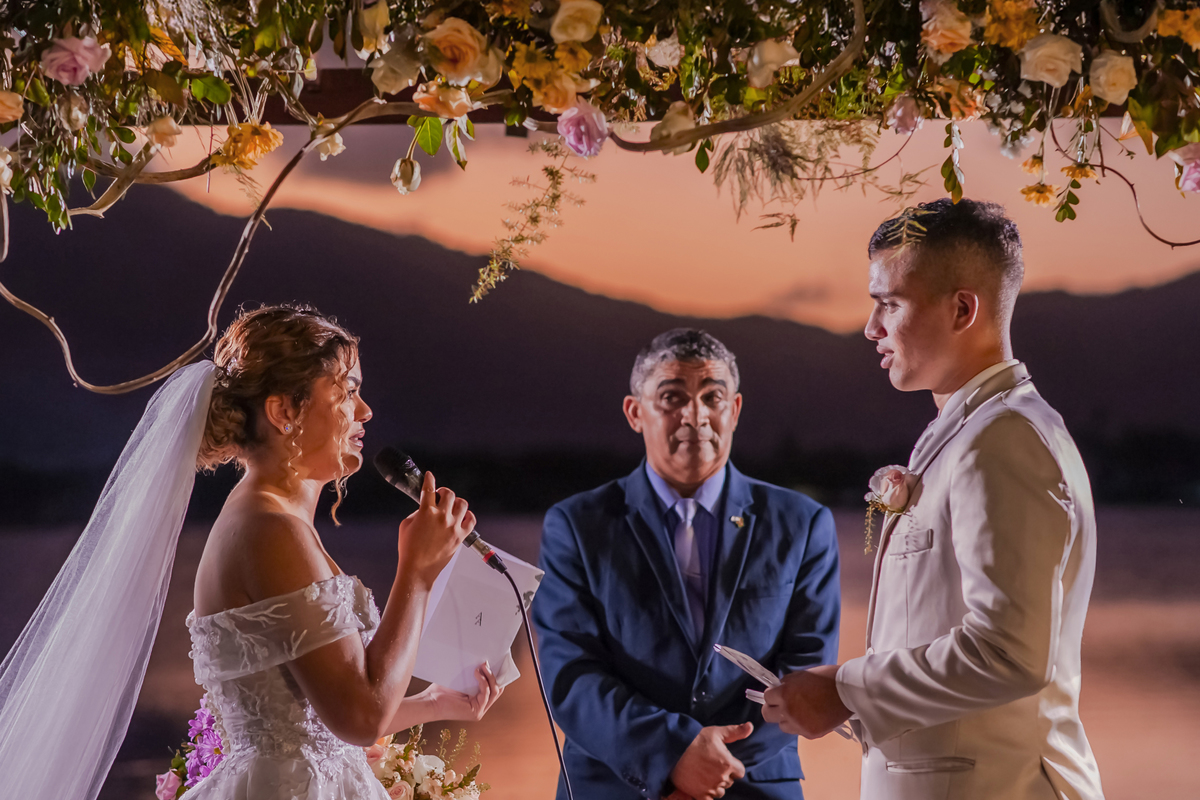 Fotografia de casamento no campo em Fortaleza