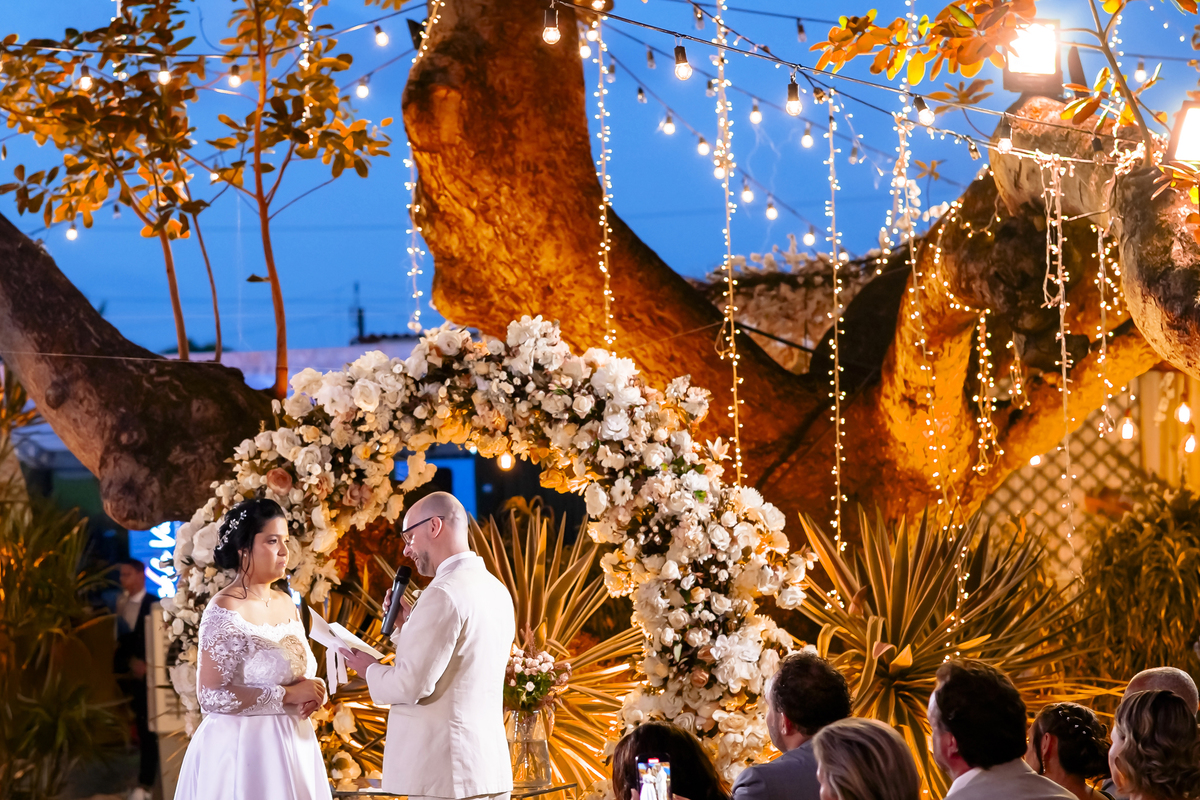 Cerimônia  de casamento no campo no buffet Le Jardim em Fortaleza