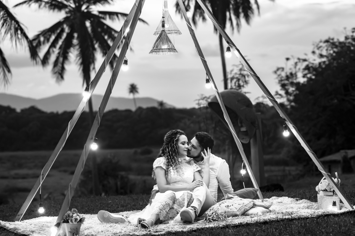 Ensaio pre wedding no campo em Fortaleza