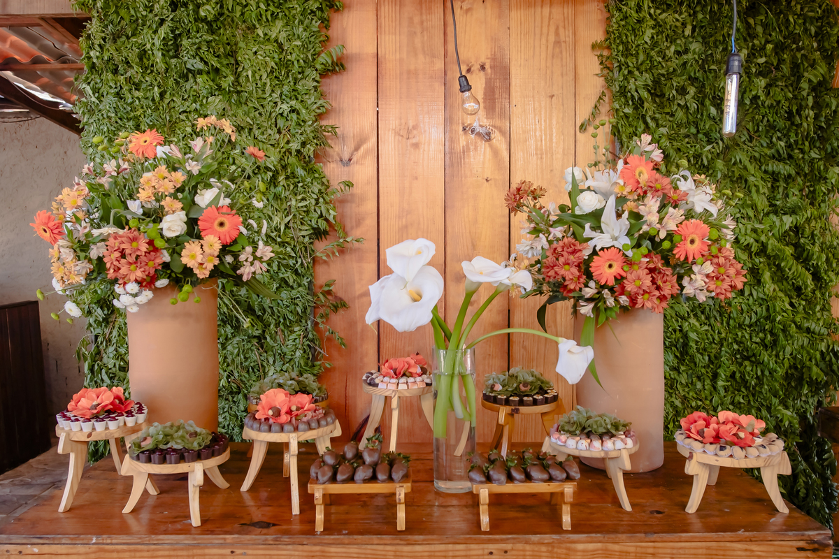 Casamento na praia, no lounge conceito buffet em Iparana