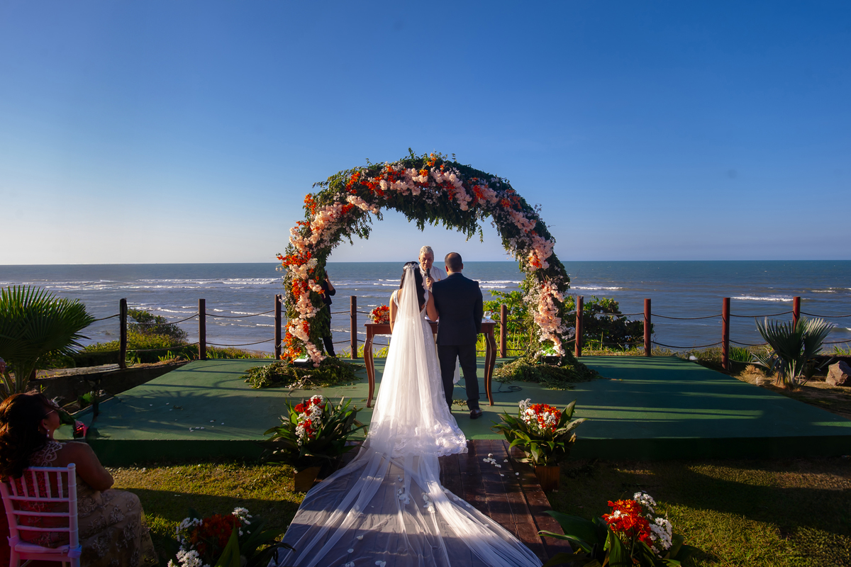 Casamento na praia, no lounge conceito buffet em Iparana