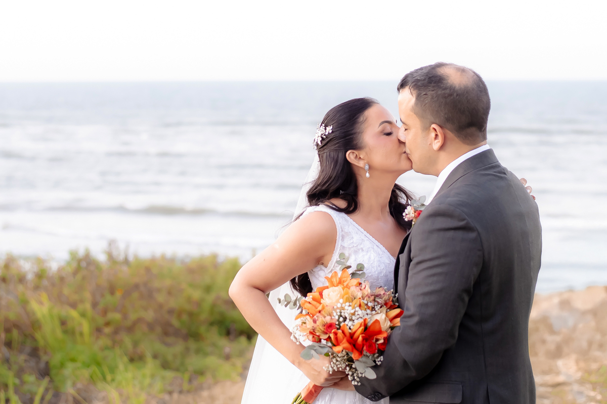 Casamento na praia, no lounge conceito buffet em Iparana