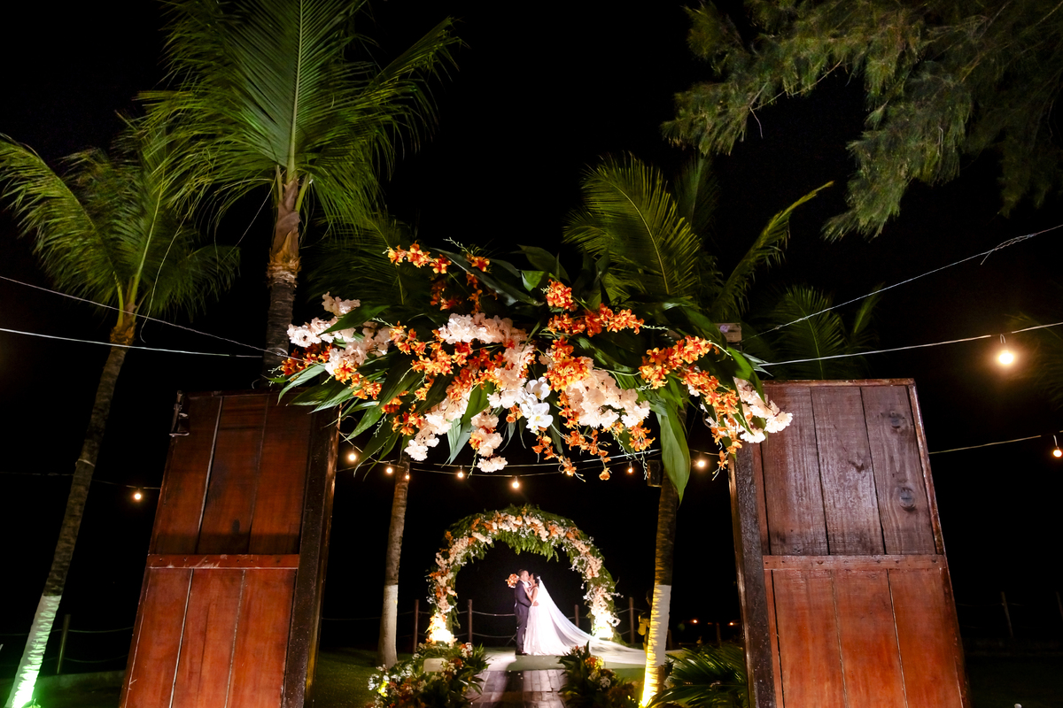 Casamento na praia, no lounge conceito buffet em Iparana