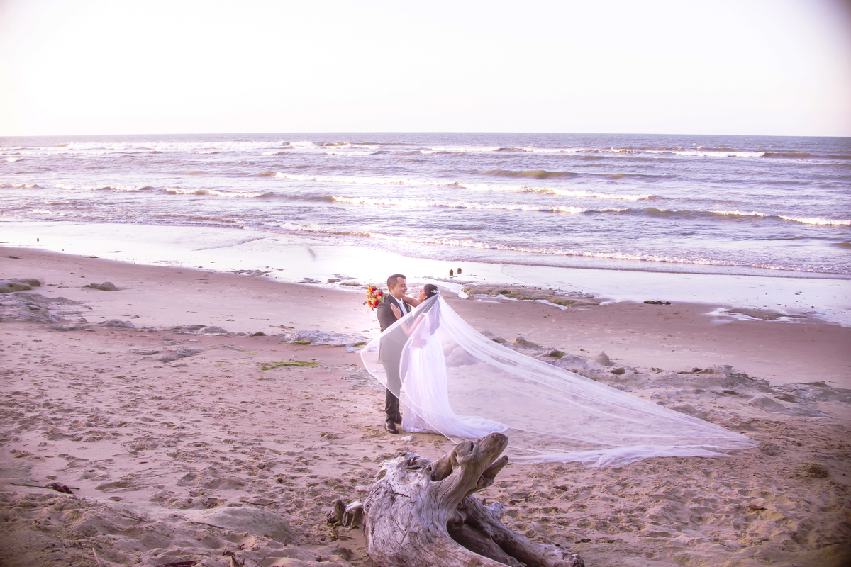 Casamento na praia, no lounge conceito buffet em Iparana