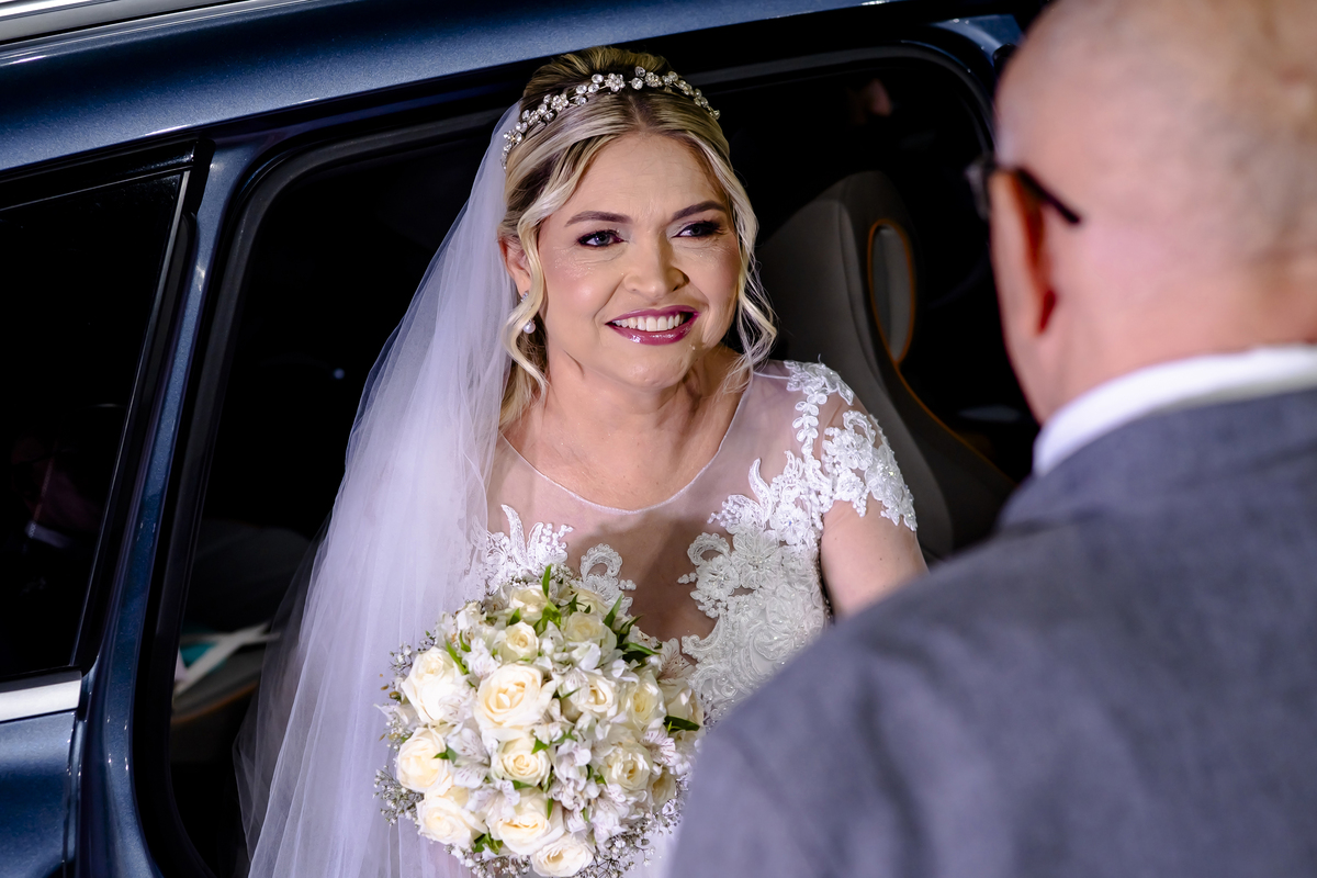 Cerimonia de casamento na igreja