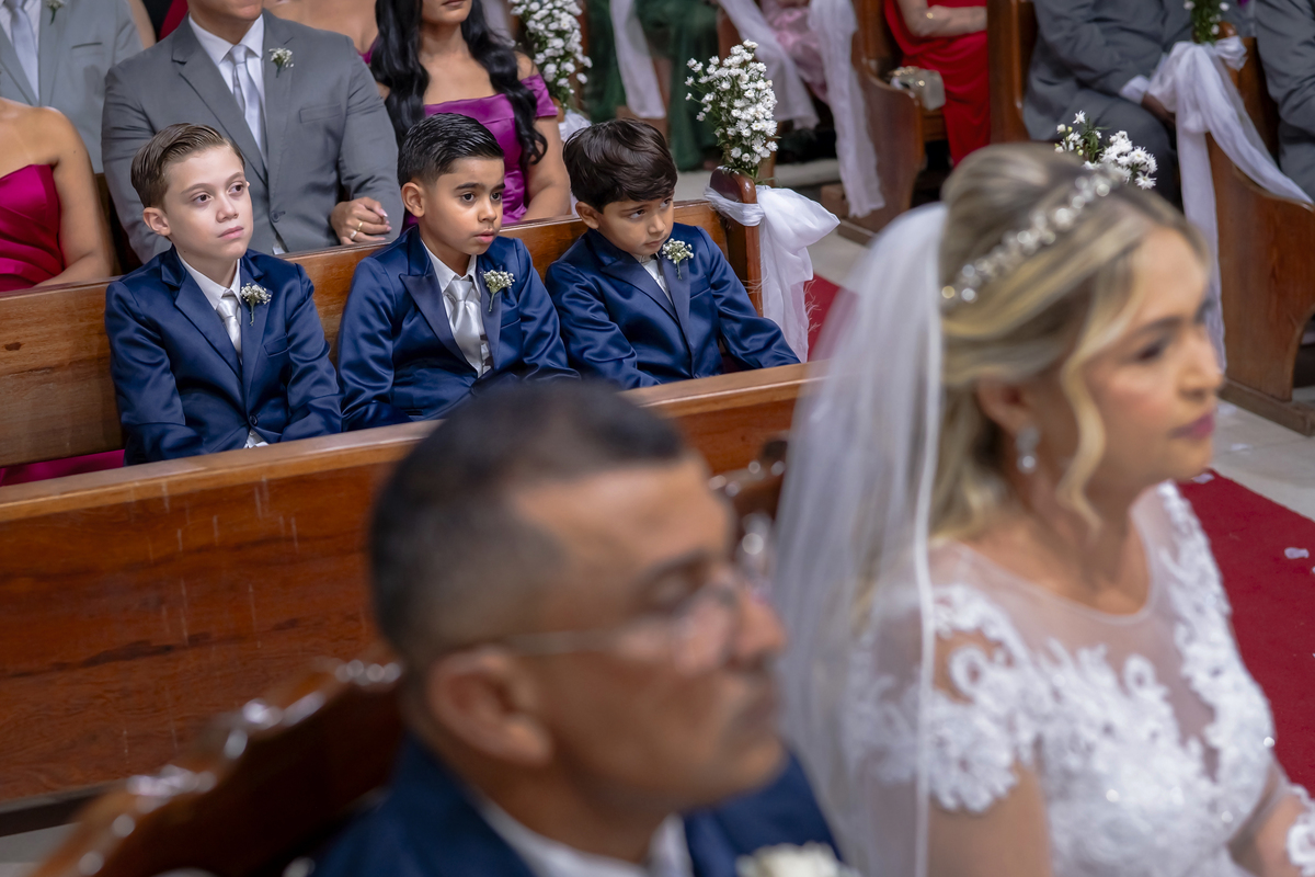 Cerimonia de casamento na igreja