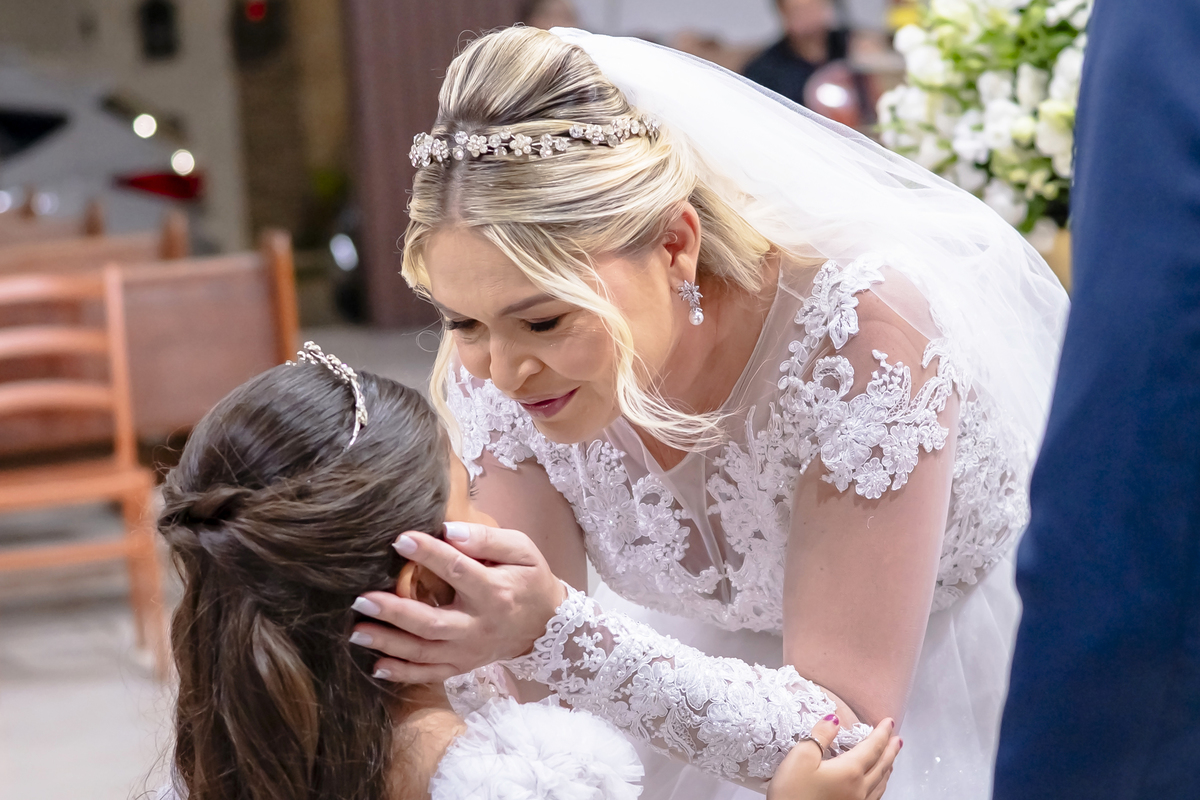 Cerimonia de casamento na igreja