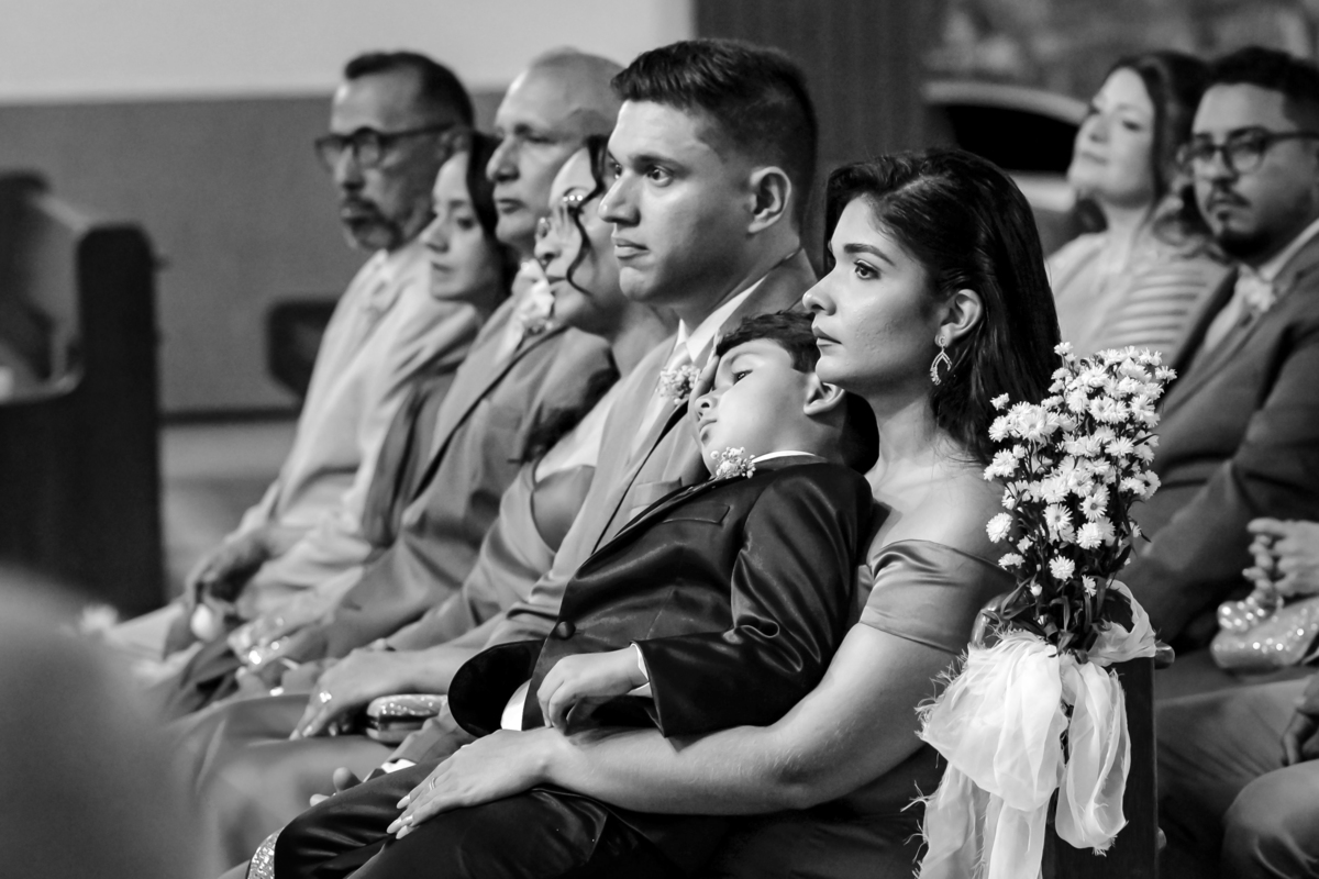 Cerimonia de casamento na igreja