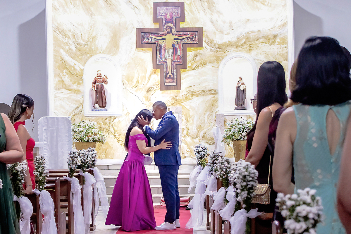 Cerimonia de casamento na igreja