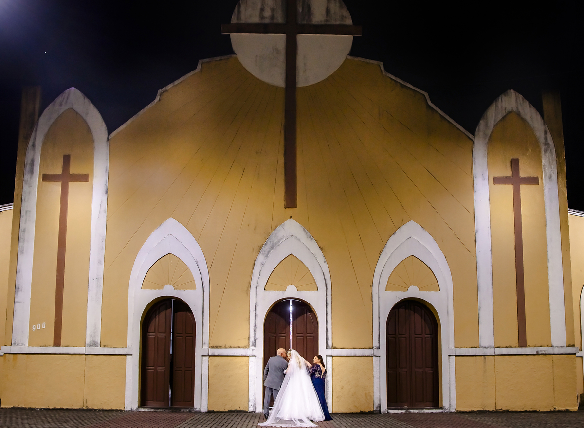 Cerimonia de casamento na igreja